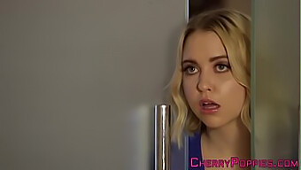 Teenager-Blondine Chloe Couture Bekommt Einen Hardcore-Blowjob Und Wird Besamt