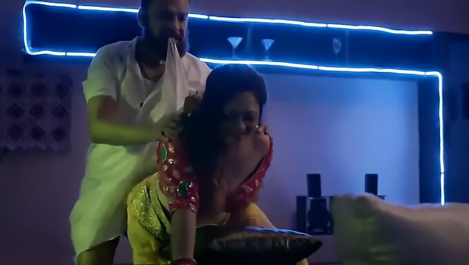 Mama Vitregă Indiană Sedusă Și Satisfăcută De Un Bărbat Musulman