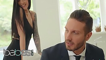 Marley Brinx Et Quinton James Dans Une Rencontre Chaude Avec De Petits Seins Et Une Fellation